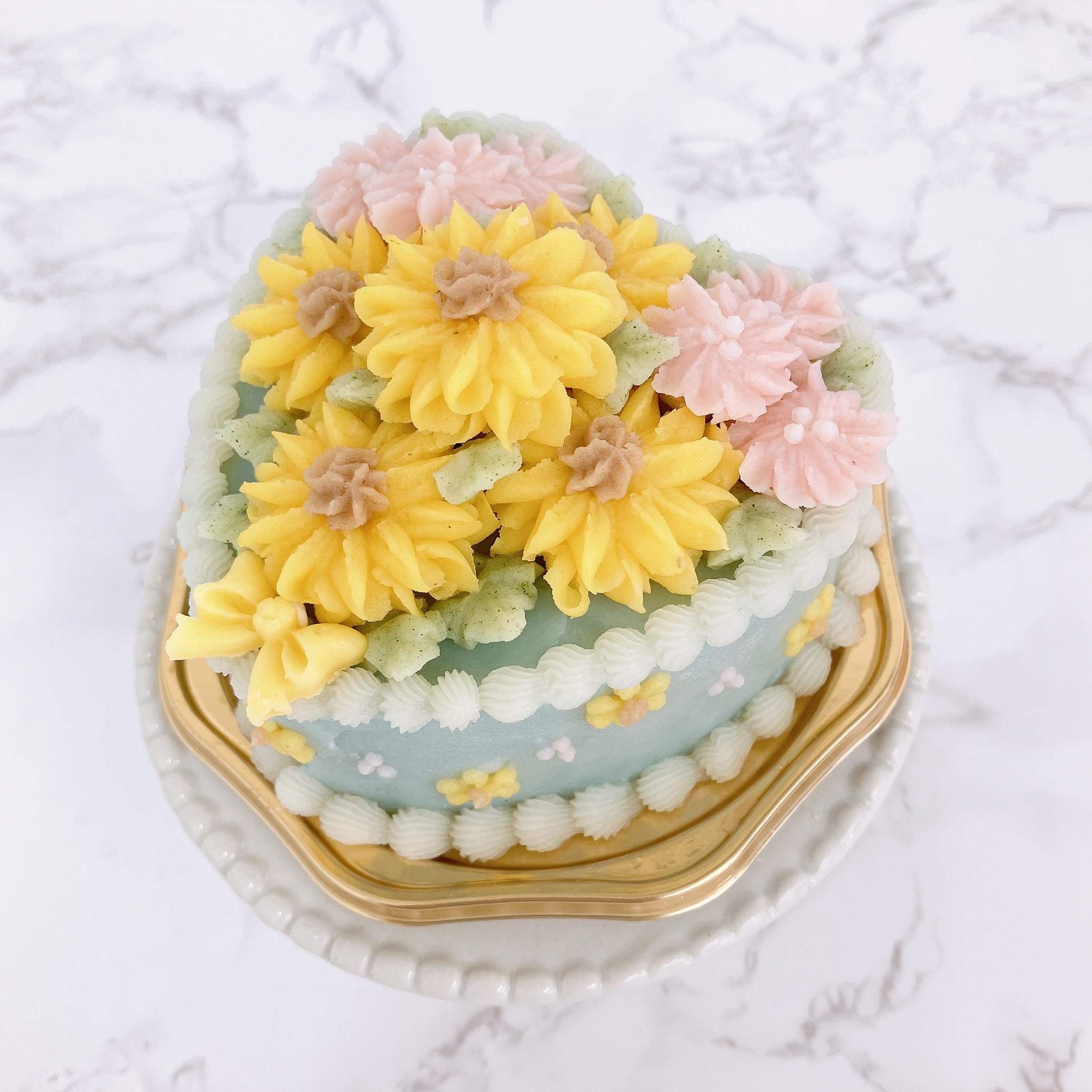 ハートのひまわりのケーキ 